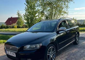 Samochód Volvo V50