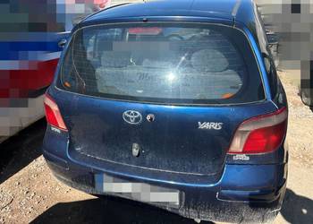 klapa bagażnika Toyota Yaris I fl lift/ przedlift