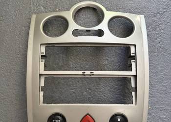 Panel konsoli środkowej Renault megane II 2