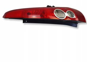 LAMPA PRAWA Ford Fiesta Mk5 Mk6 lift 05-08r 5drzwi TYLNA prawy tył pasażera