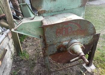 Śrutownik do zboża kamieniowy