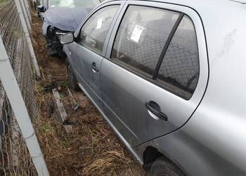 DRZWI LEWE TYŁ SKODA FABIA I LF7U