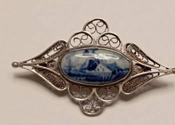 Broszka srebrna z porcelaną
