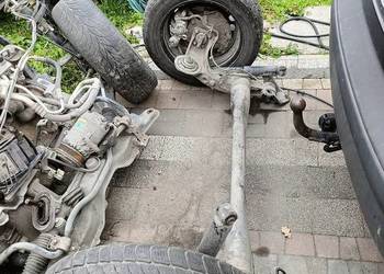 Belka tył Meriva A lub przyczepka
