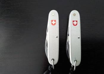 Wenger Swiss Army 70 Delemont Soldat DWIE SZTUKI
