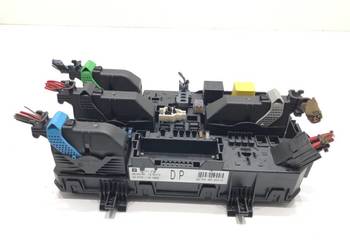 SKRZYNKA BEZPIECZNIKÓW OPEL ASTRA H 13181278DP Kombi 04-14 1.7 101KM