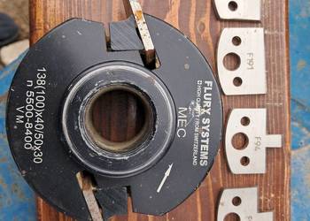 Głowica frezarka z kompletem 9 ostrzy Głowica frezarka z kompletem 9 ostrzy