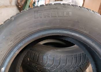 Pirelli Snowcontrol Serie 3 195 65 R15 zimowe