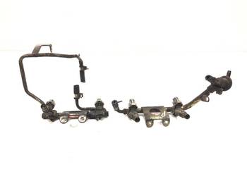 LISTWA WTRYSKOWA SUBARU LEGACY III 17522-AA630 2.0 125KM