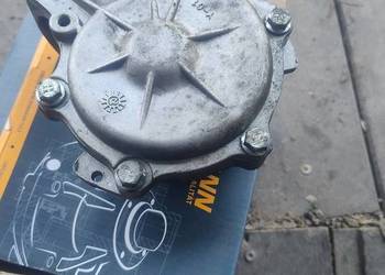 Pompa wody BMW  e91 2.0 benzyna  silnik n46 b20