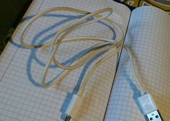 Apple- przewód USB męski- micro USB męski, ok. 100 cm;