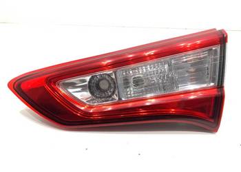 LAMPA TYŁ PRAWA WEWNĘTRZNA TOYOTA YARIS III Hatchback ŚWIATŁO