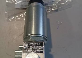 Rozdzielacz załączania napędu C385