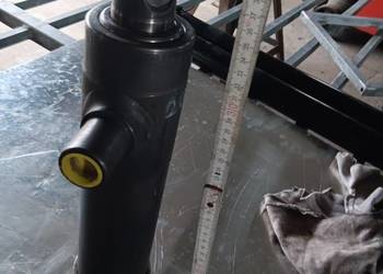 Siłowniki podwójnie wysuwany