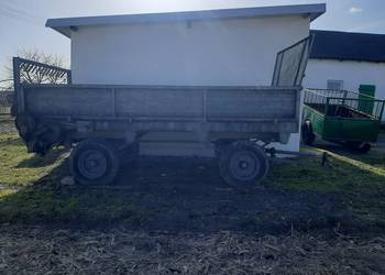 Sprzedam rozrzutnik w dobrym stanie dwu osiowy 4t