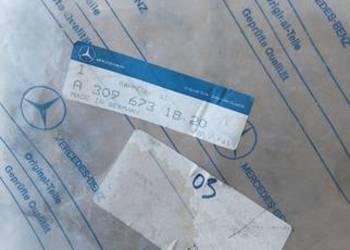 3096371820 Mercedes nowa uszczelka oryginalna