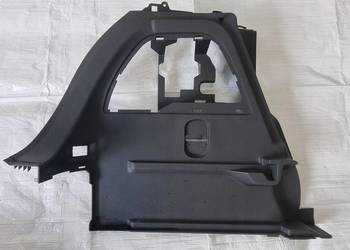 TAPICERKA BOCZEK BAGAŻNIKA LEWY TYŁ OPEL CORSA D 3D 13308131