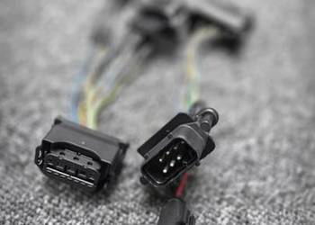 Przejściówka adapter reflektorów BMW E60 E61 przedlift na lift LCI wiązka