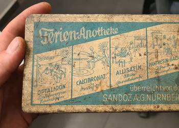 Pudełko "Ferien Apotheke" lata 50