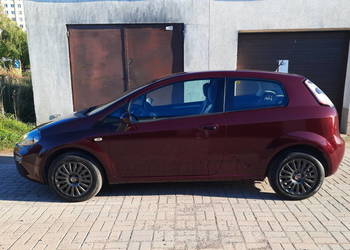 Fiat Punto 2012 1.4 77KM salon PL 1wł przebieg 32000km