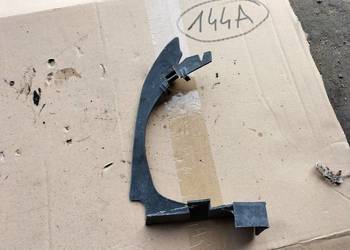 KIEROWNICA DOLOT POWIETRZA 8A0805962 AUDI 80 B4