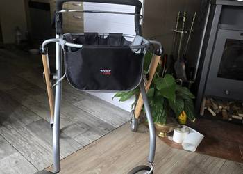 Wózek rehabilitacji