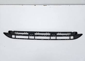 MERCEDES GLA W247 KRATKA ŚRODKOWA ZDERZAKA PRZÓD A2478859903