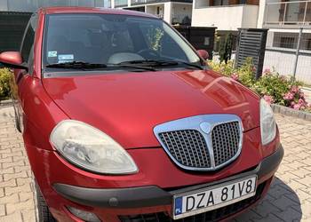 Lancia Ypsilon