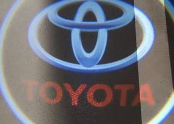 Podświetlenie drzwi Toyota logo
