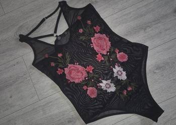 Body damskie haft kwiaty rozm 38/M