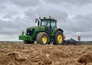 John Deere 7920