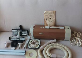 Polski odkurzacz Predom Zelmer typ 102b 550W z PRL-u (cały komplet) Polski odkurzacz Predom Zelmer typ 102b 550W z PRL-u (cały komplet)