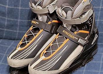 Łyżwy hokejowe TecnoPro rozmiar 45 wkładki 29,5 cm Ochraniacze, plecak.