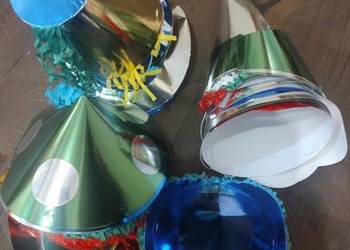 Papierowe czapeczki imprezowe