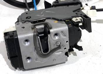 ZAMEK DRZWI LEWY TYŁ MERCEDES S204 Kombi A2047300335 07-14