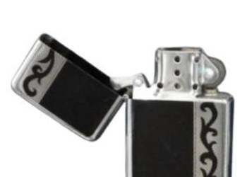 Srebrna Zapalniczka Benzynowa Gentelo z Czarnym Wzorem