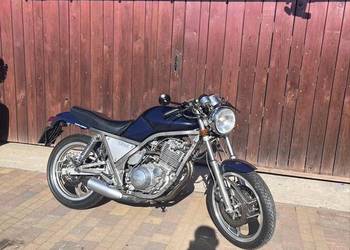 Yamaha srx 600