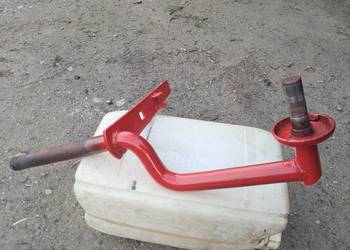 Oś tylna koła zgrabiarki