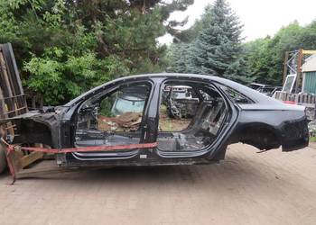 PRÓG SŁUPEK LEWY BOK LONG LZ9Y AUDI A8 D4