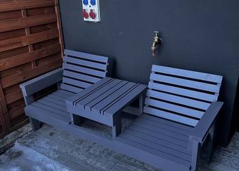 Ławka ogrodowa ze stolikiem