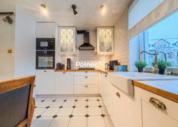 Mieszkanie na 1 piętrze w centrum po remoncie!