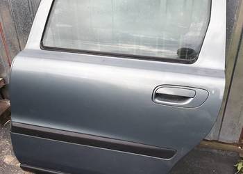 Drzwi Volvo V70 449-26 lewy tył