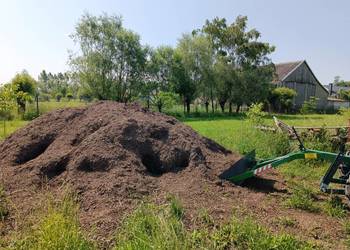 Ładowacz na tylni TUZ  ciągników Kubota Iseki Yanmar