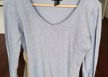 Jasnoniebieski sweterek sweter V dekolt M h&m zimowy jesienn