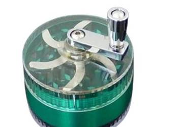 Zielony Młynek Metalowy do Tytoniu z Korbką 3 Częściowy Grinder Crusher