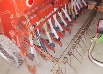 Sprzedam siewnik poznaniak z 1988r