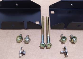 Mocowania zderzaka tył sedan volvo 850, 6816115 6816116