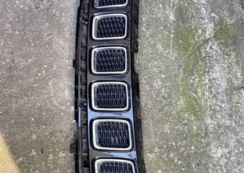 Wkładka grilla Jeep Compass 2018 rok. Ramka uszkodzona