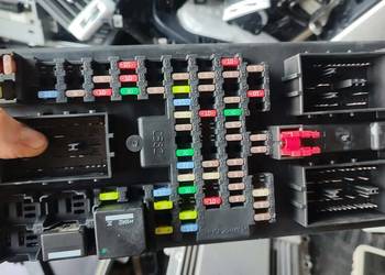 Skrzynka bezpieczników moduł BSI bj3214f041ac Land Rover Evoque I 2.2