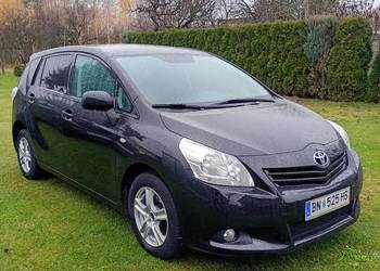 Toyota Verso 1.8 147KM benzyna automat 7 osobowy